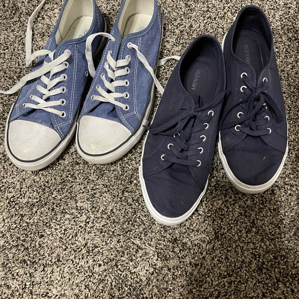 Tennis shoes two